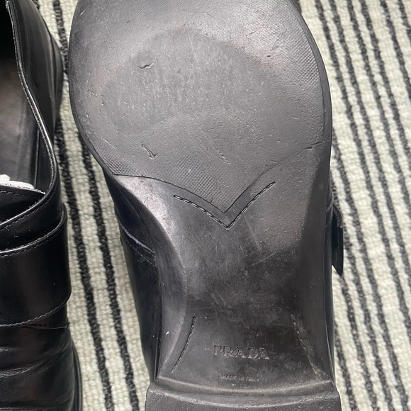 Mens PRADA loafers - Picture 5 of 6